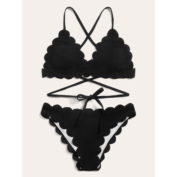 Scalloped bikini black wrap around swimsuit - Picture 3 of 3